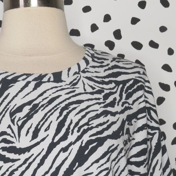 Sundry Zebra Animal Print Oversized Short Sleeve T-Shirt - Picture 3 of 10